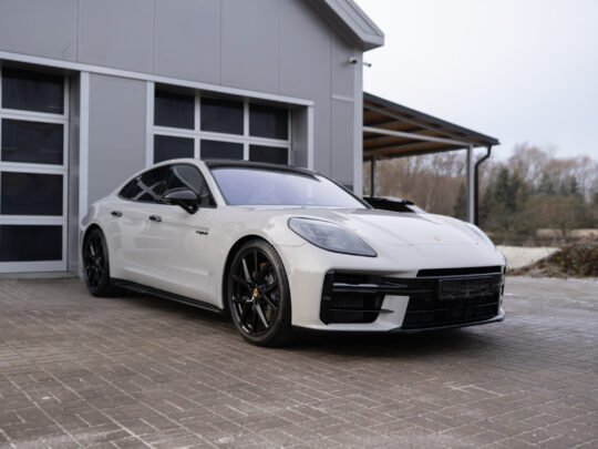 porsche-panamera-fcd